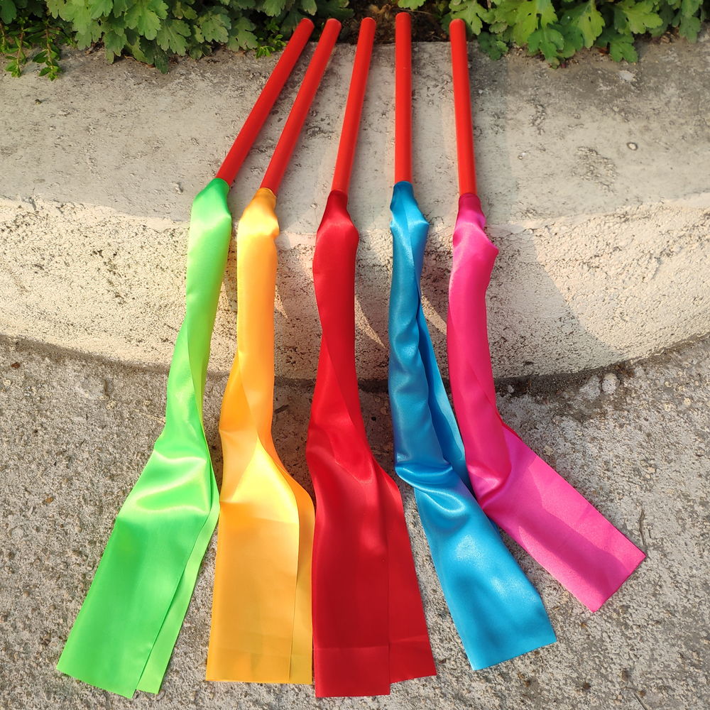 幼儿园道具舞蹈表演艺术体操彩带