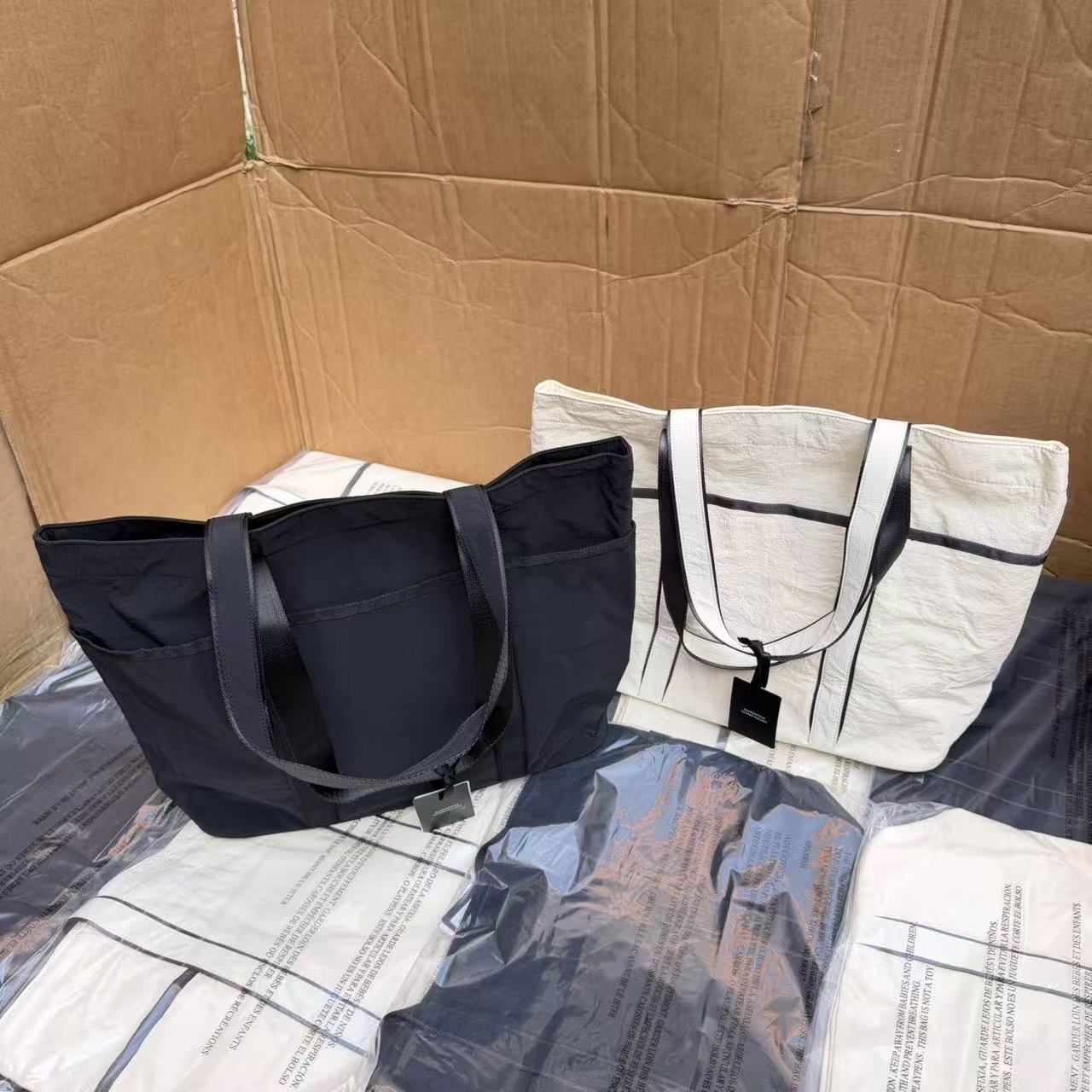 外网同款售500+！出口转内销单~经典大容量托特包尼龙防水单肩包