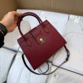 正价1000 限量几十个 大厂出货 高端刺绣牛皮新娘红色手提包