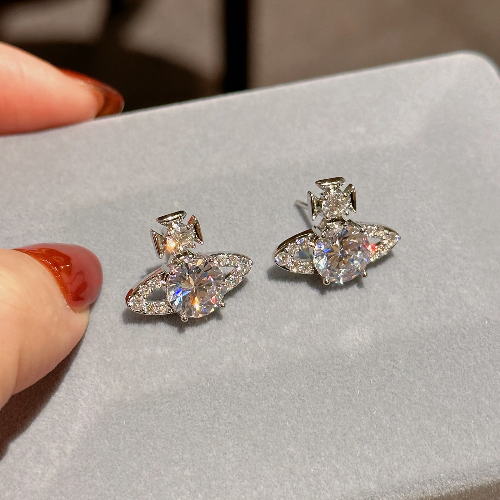 合成锆石土星星球耳钉无耳洞耳夹超闪大牌耳环耳饰轻奢小众耳坠女,饰品/流行首饰/时尚饰品新,耳夹,淘宝优惠券,粉丝福利购,淘宝优惠卷