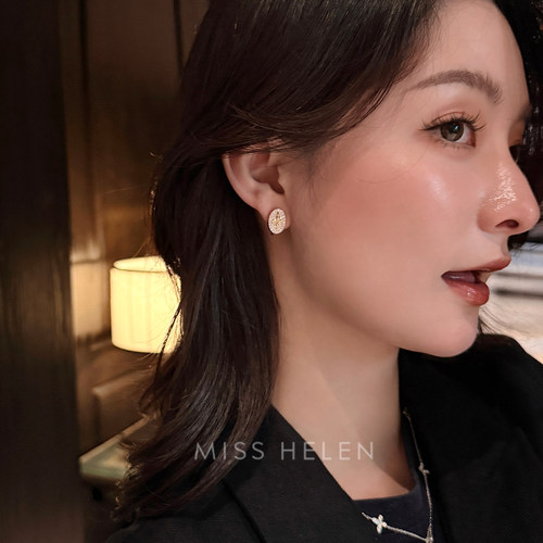 MISS HELEN 粉色鸢尾耳环女通勤风甜妹新款耳钉无耳洞耳夹耳饰