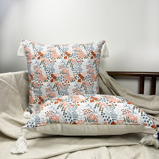 伊恬家居素纨花絮棉麻单面绣花抱枕靠垫植物绣花流苏枕套红