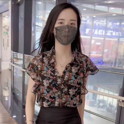 设计感碎花格调飞飞袖衬衫女2025新款高级感气质宽松显瘦洋气上衣