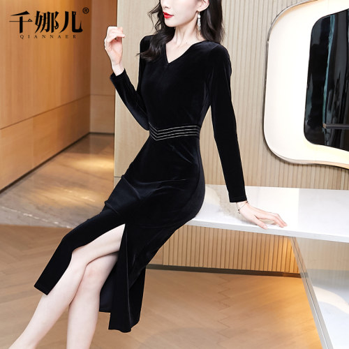 2026新款黑色丝绒长袖连衣裙女春