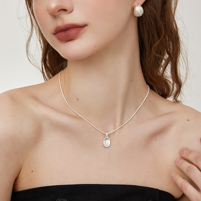 aviho 经典百搭拉丝磨砂哑光金属方牌项链波光粼粼ins高级感简约