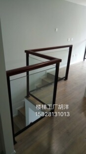 实木新款玻璃扶手成都厂家室内复式原木铁艺楼梯栏杆小柱现代简约