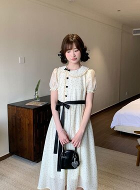 花边娃娃领连衣裙可爱少女蓬蓬裙