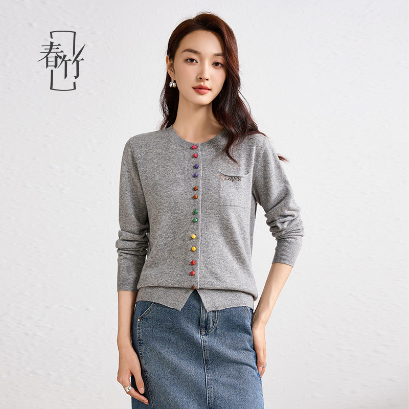 春竹圆领100%绵羊毛衫冬减龄彩色纽扣外穿长袖毛衣外套女上衣
