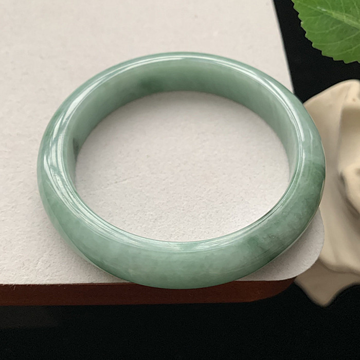 缅甸翡翠手镯A货60.6MM满色满绿飘花细润玉手镯女款珠宝