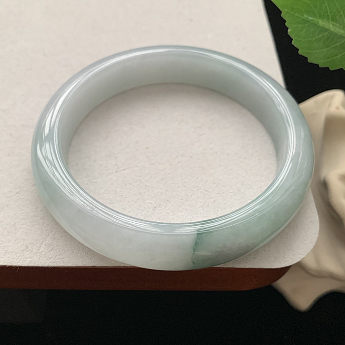 缅甸翡翠手镯A货62MM晴水蓝飘兰花冰透细润微纹玉手镯女款珠宝