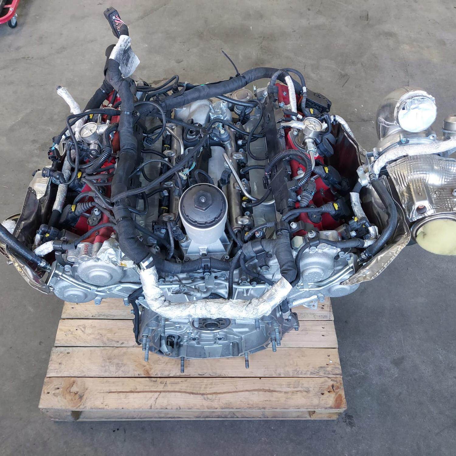 适用法拉利 F430 SF90 Dino Roma 488 F154CB 3.9T V8 发动机总成