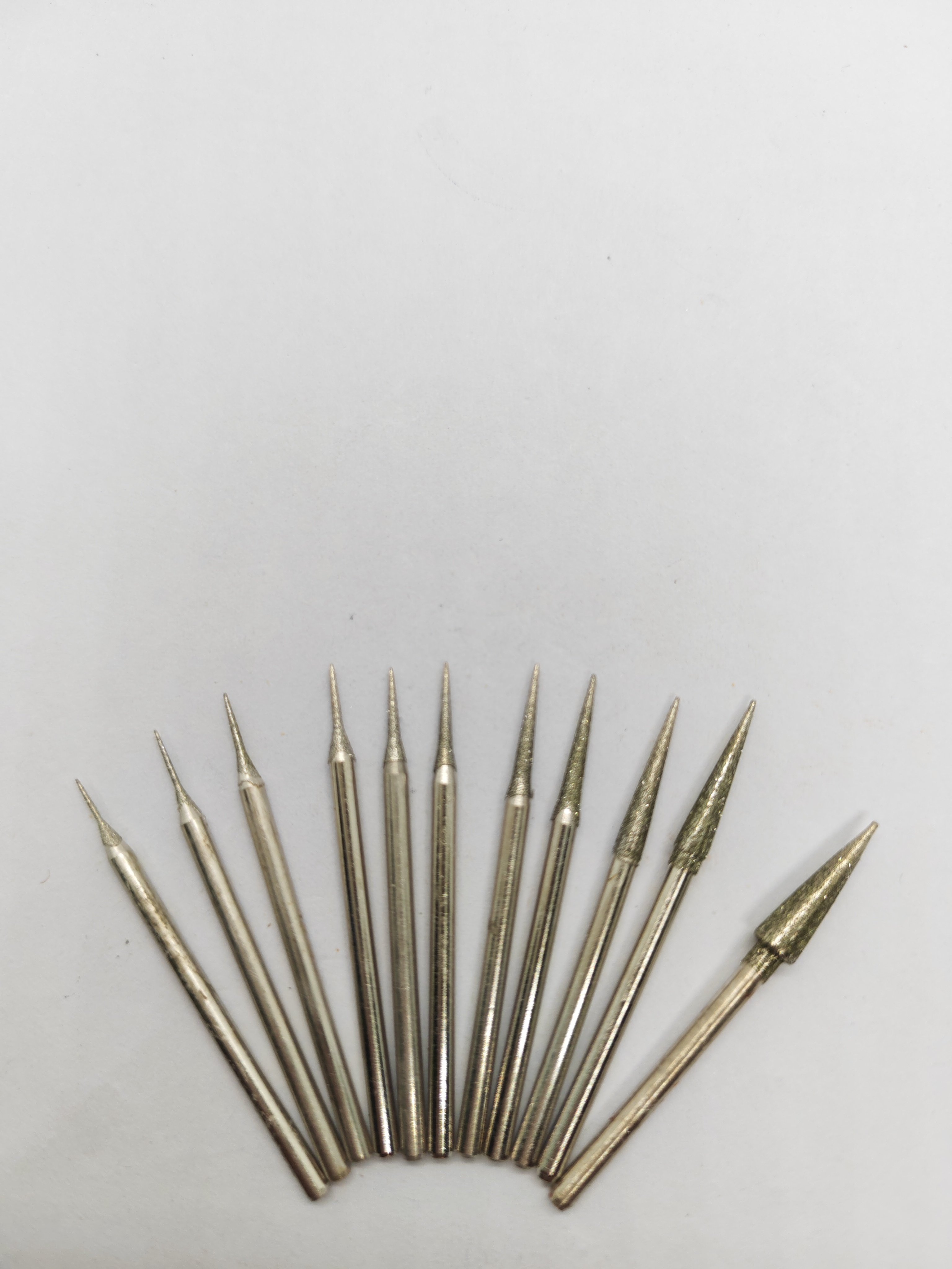 雕刻电镀金刚砂D针玉雕石雕翡翠玉石开孔电磨钻头打磨头扩孔针