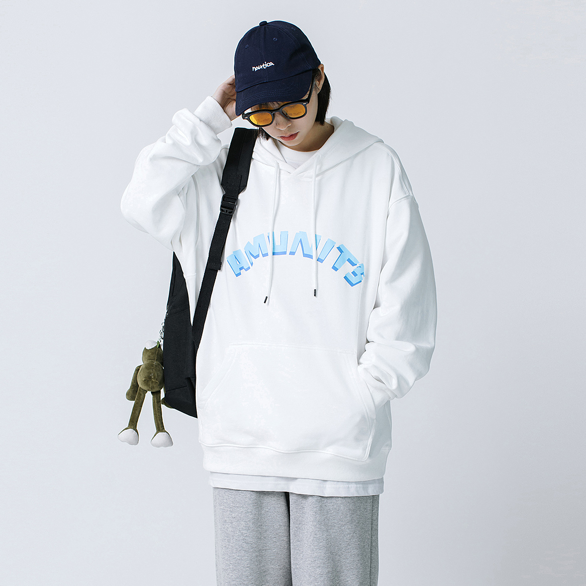 2025春季新款日系街头情侣宽松连帽卫衣男女同款中性风