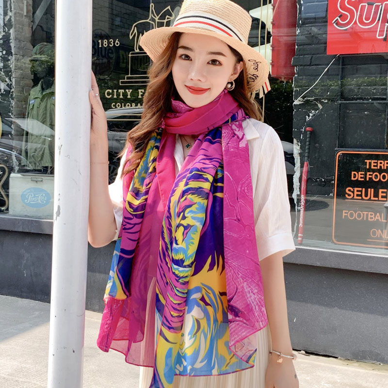 网红新款洋气时尚纱巾春秋轻薄款丝巾女雪纺百搭长款披肩外搭围巾
