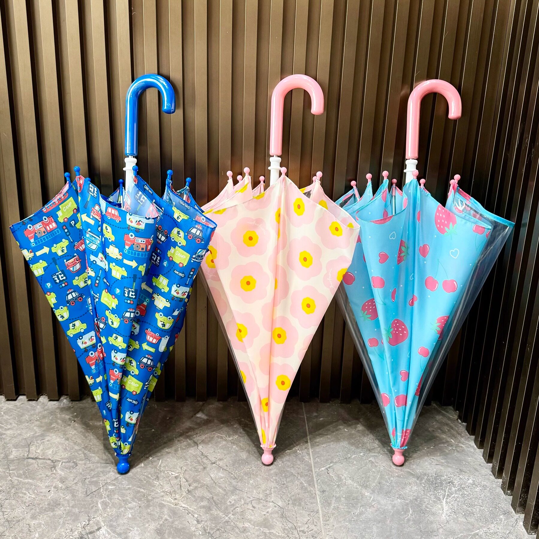 儿童轻便雨伞男孩女孩小学生上学宝宝直柄伞晴雨伞幼儿两用手动款