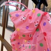 新2026卡通薄款 速干透气儿童雨衣男女幼儿园防水雨披小学生书包位