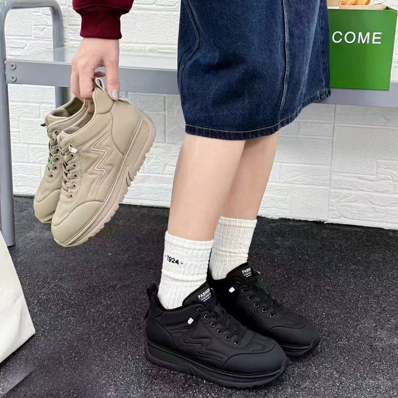 芭笛尔2025冬季面包鞋女平底舒适大码41加绒休闲运动鞋棉鞋69228