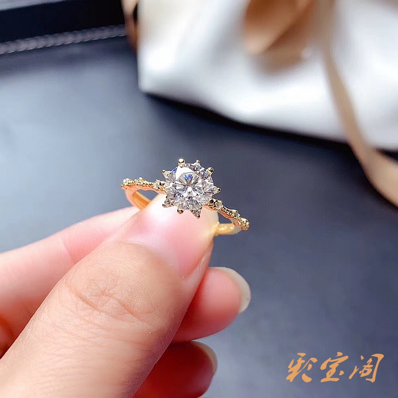 s925银戒指圆形代镶嵌莫桑钻