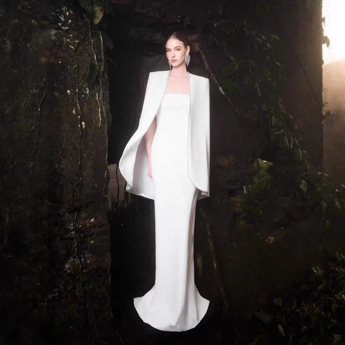 高级感重工钉珠斗篷抹胸长裙越南小众气质礼服连衣裙50441