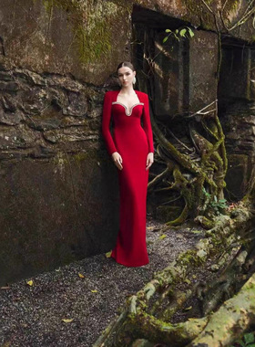 现货气质烫钻低胸晚礼服长裙越南小众设计高级感红色连衣裙