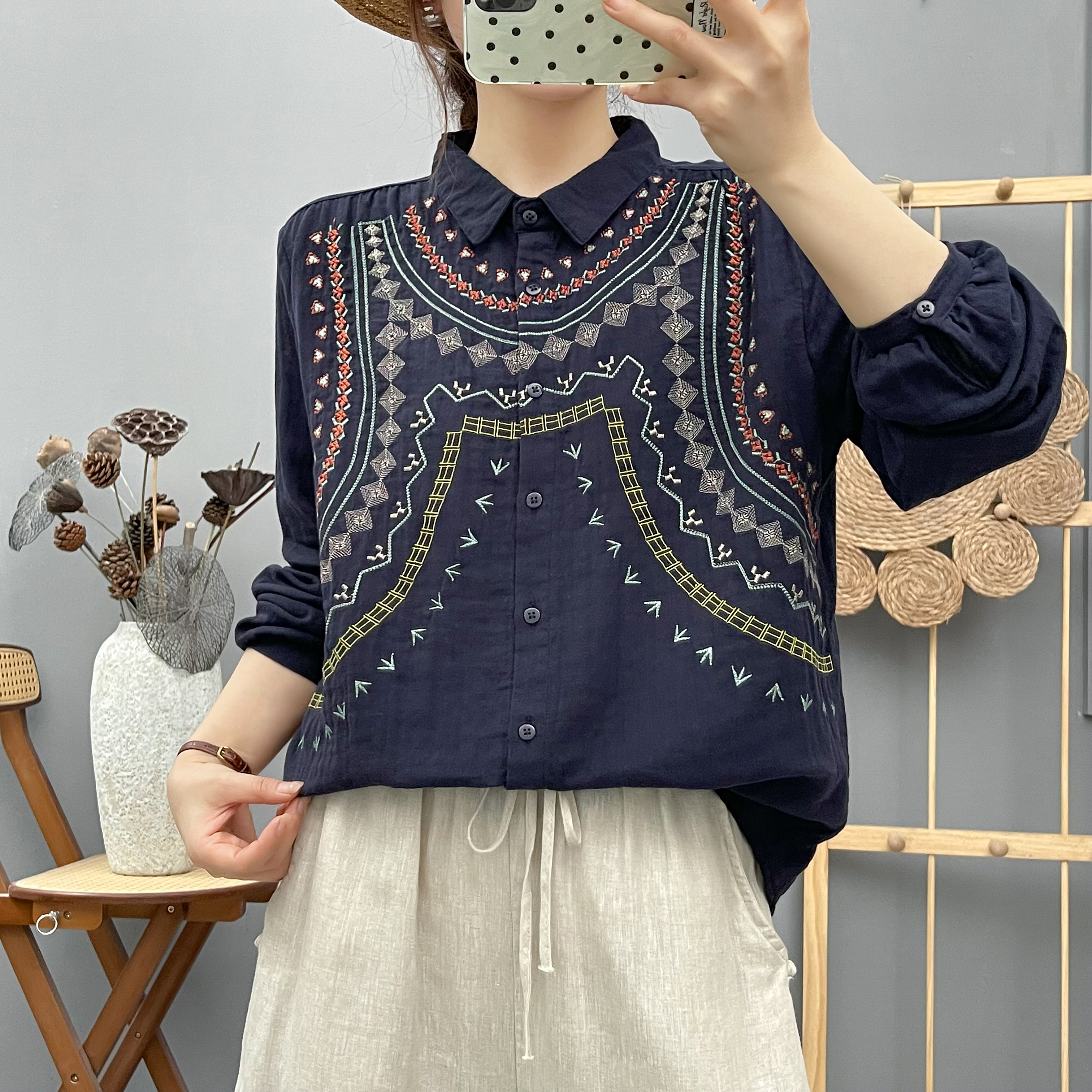 民族风彩色刺绣上衣小衫翻领女