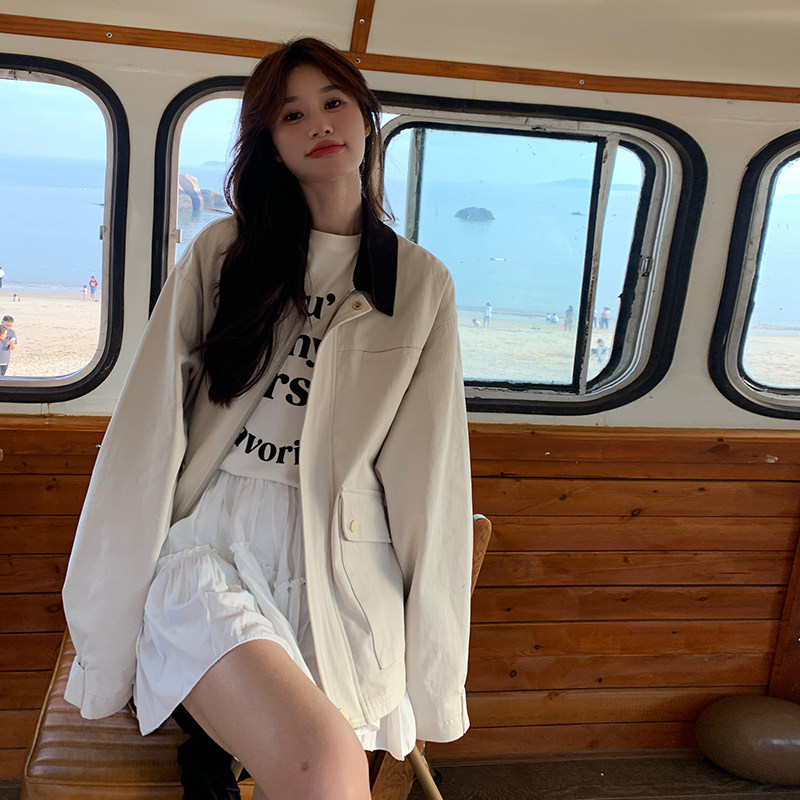 休闲风撞色翻领短外套女米白色宽松设计感小众百搭夹克