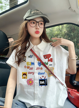 正肩卡通白色短袖衬衫女夏季宽松复古小众慵懒风减龄情侣上衣衬衣
