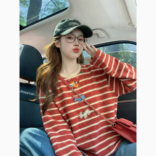 红色条纹磨毛长袖t恤女2026新款春季卡通刺绣复古慵懒内搭打底衫