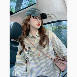 蓝色条纹衬衫女设计感小众2026早春新款卡通印花美式宽松上衣外套