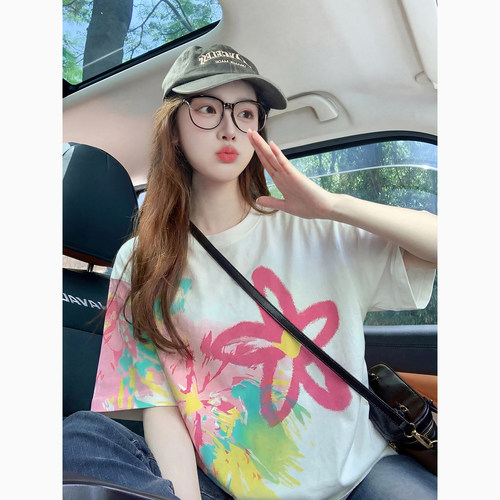 白色减龄彩色印花潮牌短袖t恤女夏季2026新款宽松纯棉上衣体恤女