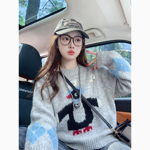 灰色卡通小企鹅提花毛衣女秋冬2026新款小众减龄软糯可爱针织上衣