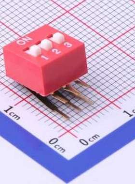 TM-03 拨码开关 拨码开关红色03P-90度插脚3PIN间距2.54mm立式侧