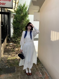 日了个韩|2025秋季新款宽松气质拼接蕾丝花边收腰显瘦压褶连衣裙