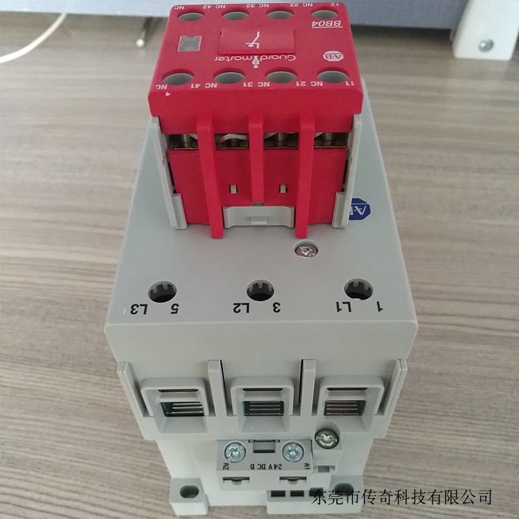 100S-C23D404C接触器 4极 23A线圈AC 110V 100SC23D404C