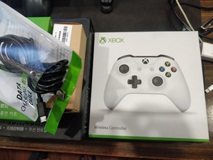 XBOXONES XBOX ONE S WIRELESS CONTROLLER 无线手柄新款内置蓝牙