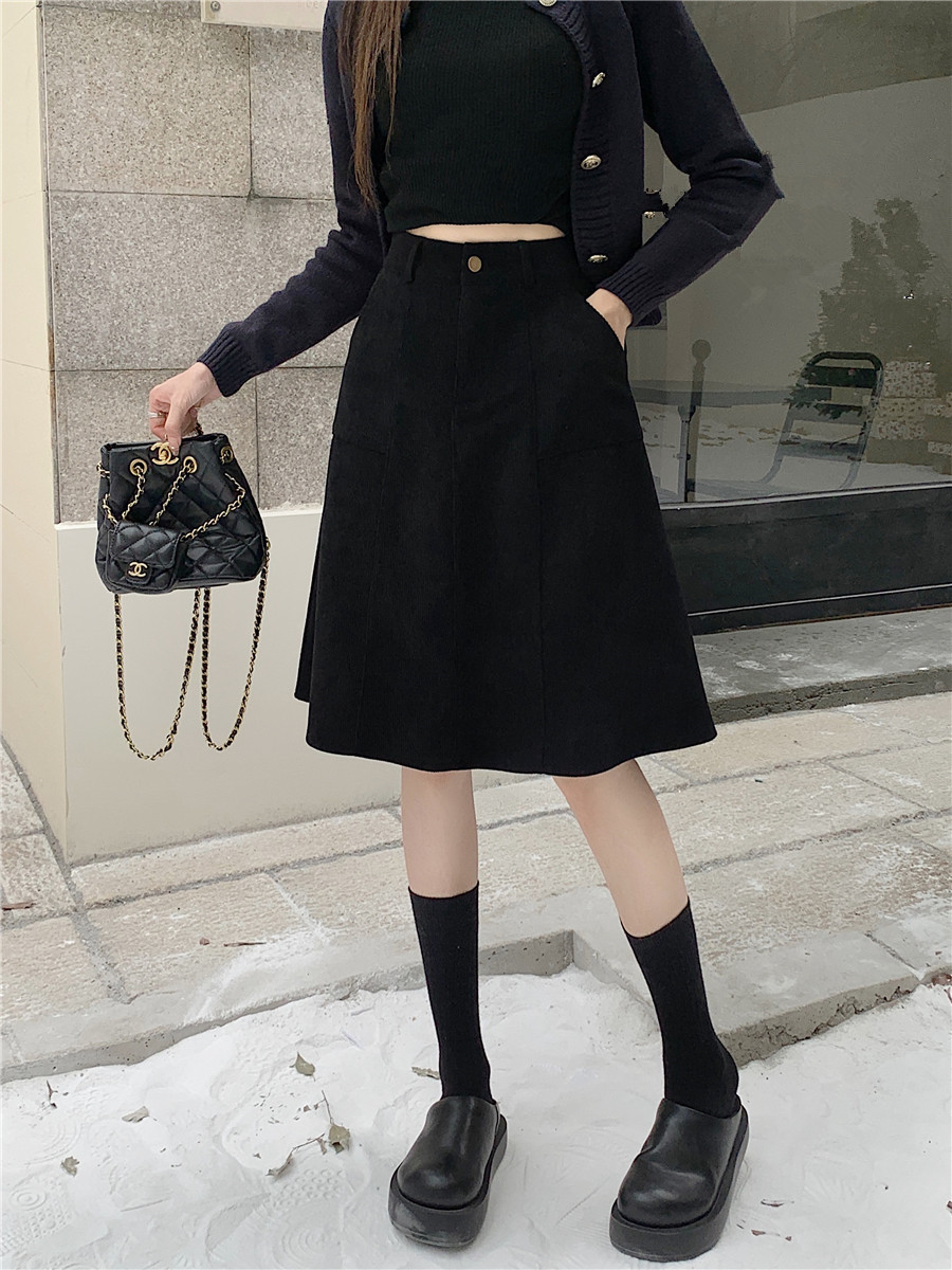 复古灯芯绒遮胯口袋a字中长裙