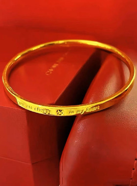 周大福字母黄金手镯镜面亮面