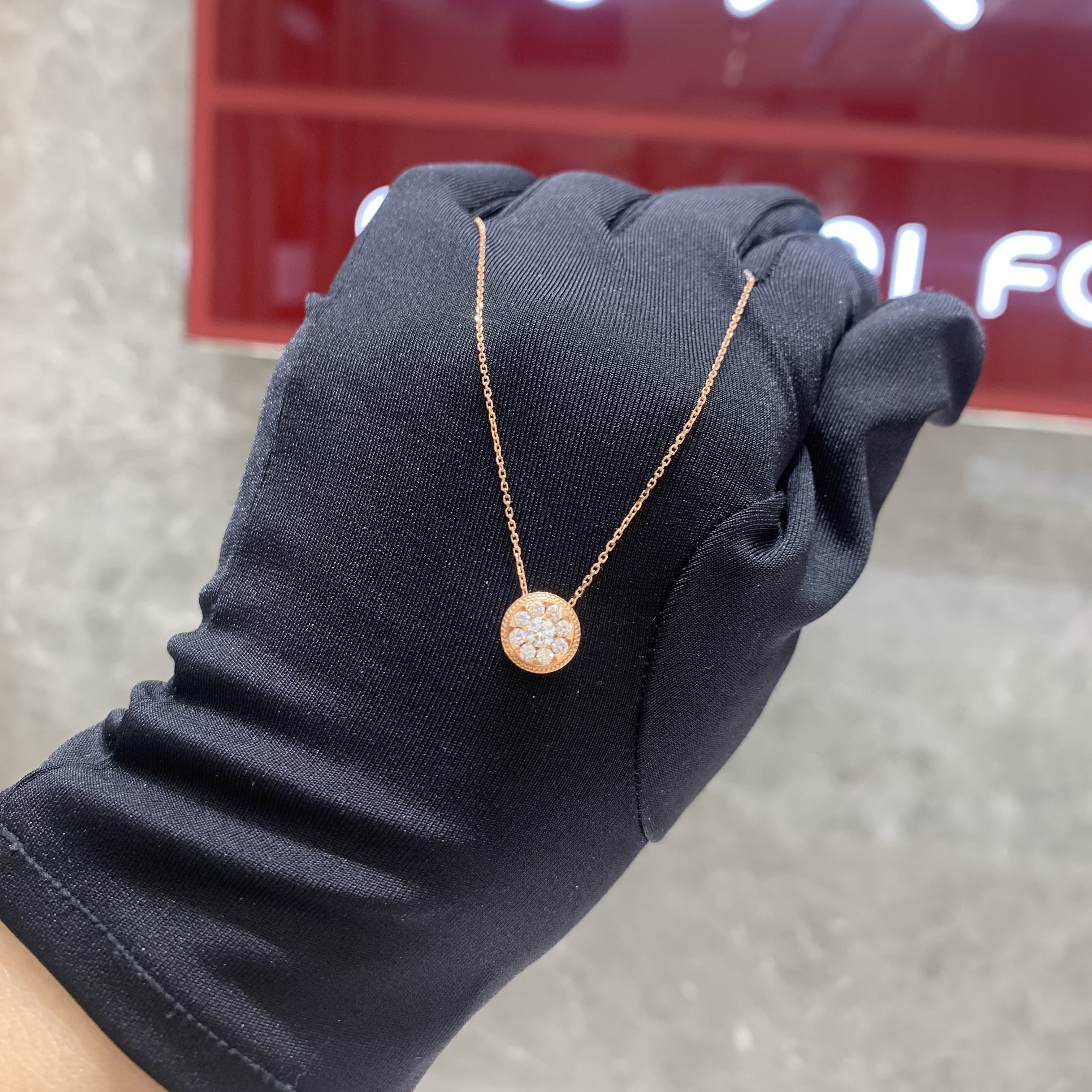 周大福代购 春雪系列冰雪奇缘18k金雪花钻石项链 正品7折 u181363