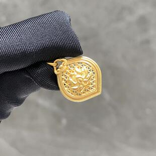 周大福代购 新款人生四美繁星春水足金黄金镶钻吊坠 定价7折RU377