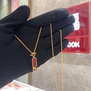 周大福代购 传承系列蝙蝠红珐琅平安牌足金黄金项链定价7折R36559