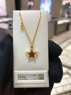 周大福代购 新款星星star足金黄金项链 ING五角星鱼鳞吊坠F232592