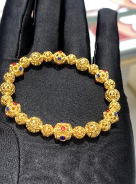 周大福古法足金鎏彩绣球黄金手链