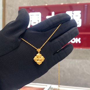 周大福代购 传承国韵宫廷风四叶花足金黄金钻石项链定价7折RU1051