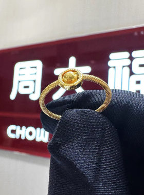 周大福猫眼珠黄金戒指