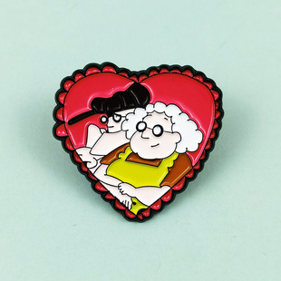 跨境爱心胸针卡通老太太服饰包包装饰徽章配饰可爱ins金属胸章