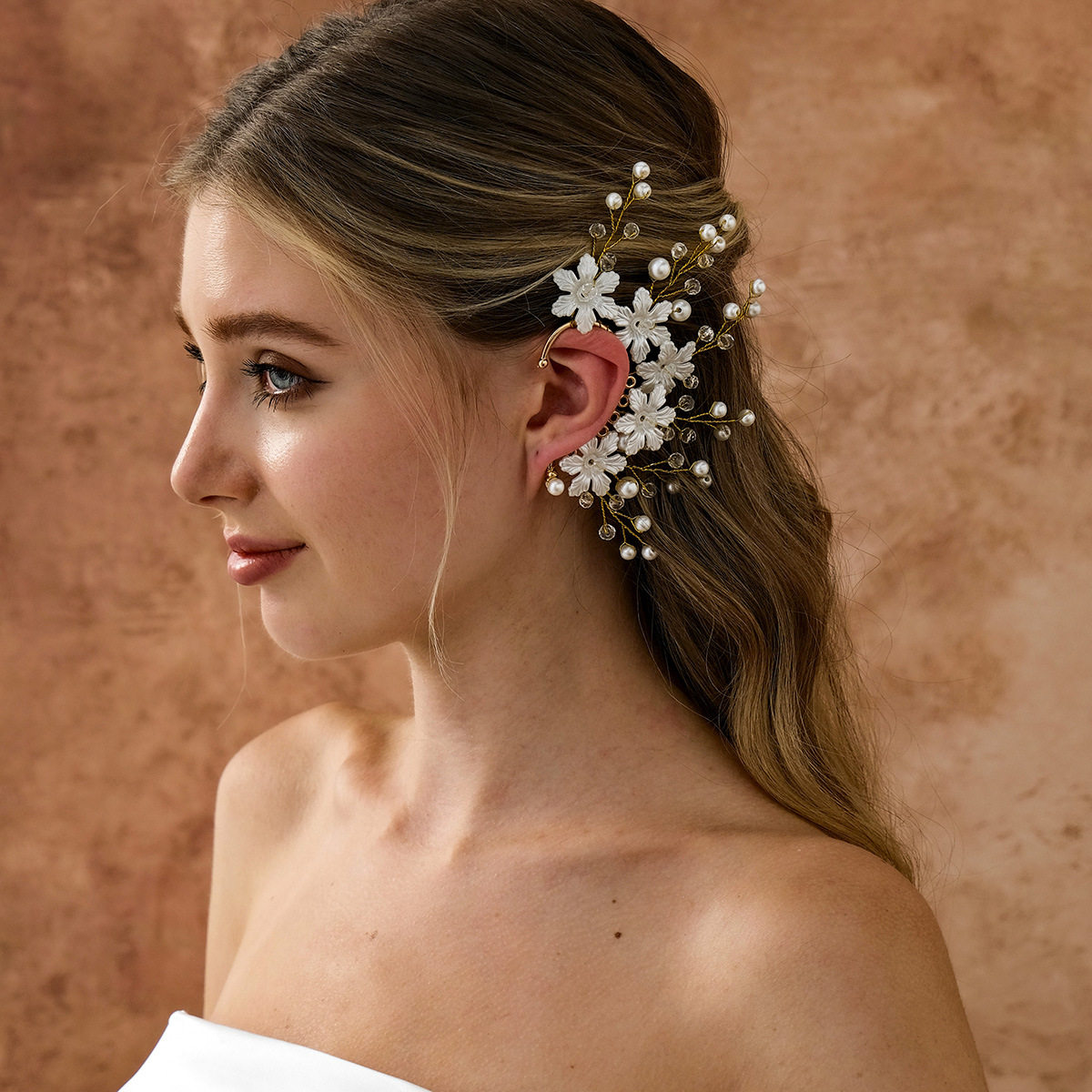 韩系仙新娘耳饰手工珍珠水钻耳夹森系花朵耳骨夹设计感气质耳挂