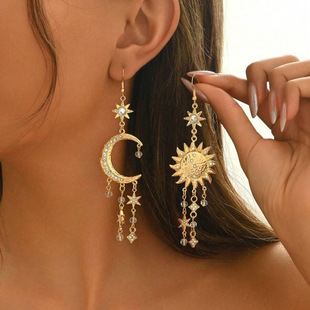 跨境款gold tassel star moon rhinestone earrings suitable