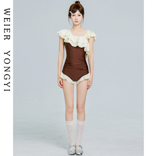 泳衣女2025新款高级感女士绝美连体荷叶边保守微胖遮肉显瘦泡温泉