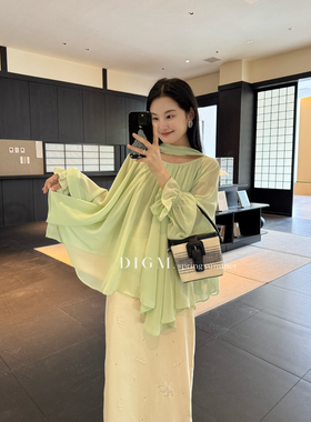 DIGM-式甜美气质纯色不规则设计宽松显瘦仙仙小衫(配飘带)DB19702