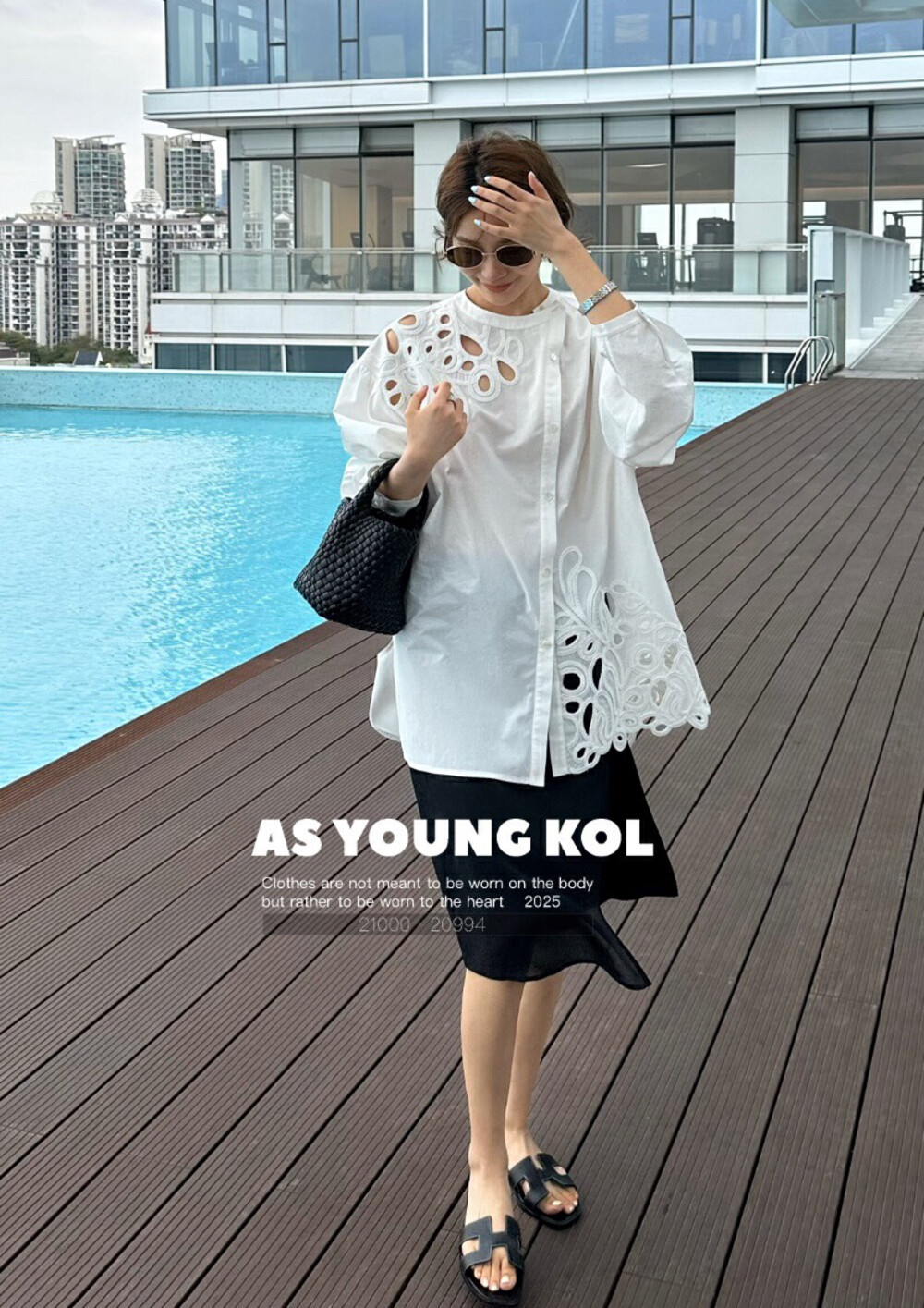 AS YOUNG KOL斜门襟柔雾感立体雪花白水溶绣花衬衫宽松20994